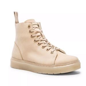 Dr. Martens Unisex Talib Sand Kaya Boots